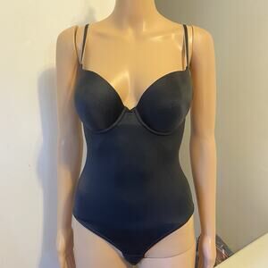 Flexees 36B Black Bra Shapewear Bodysuit Underwire Adjustable Straps Classic